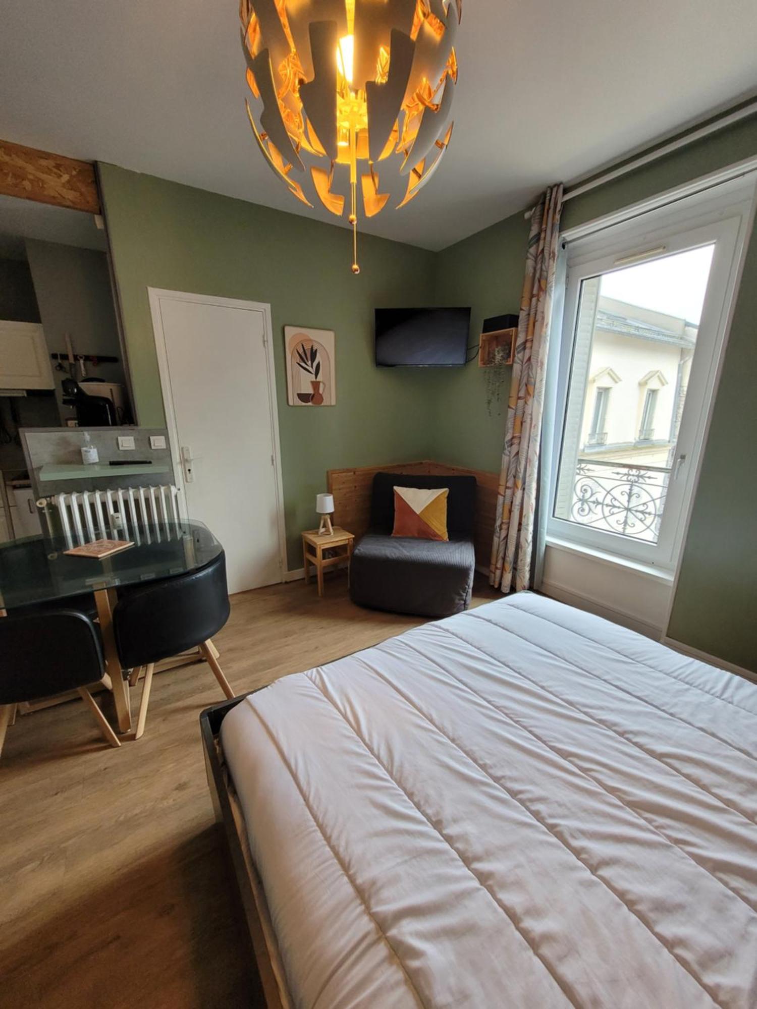 L'Edelweiss Apartment La Bourboule Bagian luar foto